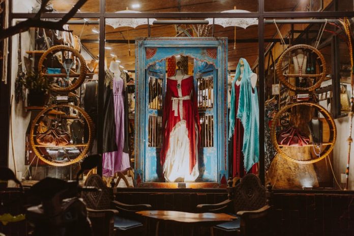Inside the Glamorous World of a Fashion Blogger’s Luxurious Lifestyle