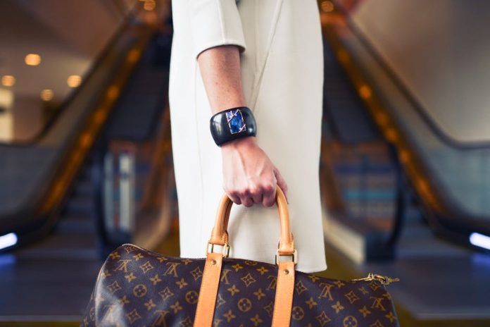 The Hottest Modern Accessories to Elevate Your Summer Style